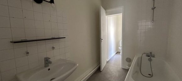 2 Schlafzimmer Wohnung in Saint-Leonard-de-Noblat, France, Nr. 308977 5