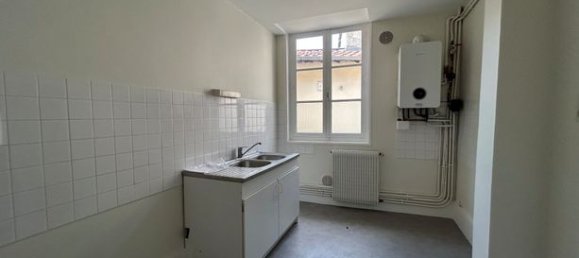 2 Schlafzimmer Wohnung in Saint-Leonard-de-Noblat, France, Nr. 308977 4