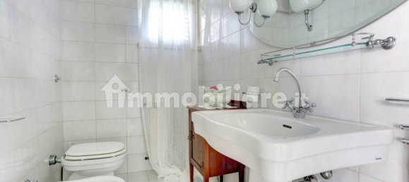 3 bedrooms Villa in Latina, Italy No. 285390 4