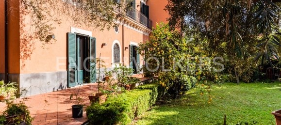4 bedrooms Villa in Catania, Italy No. 128402 4
