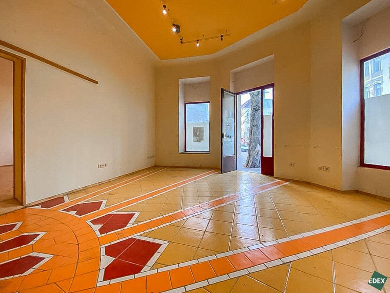 Gewerbliche Immobilie in Penzing, Austria 120m², Nr. 232644