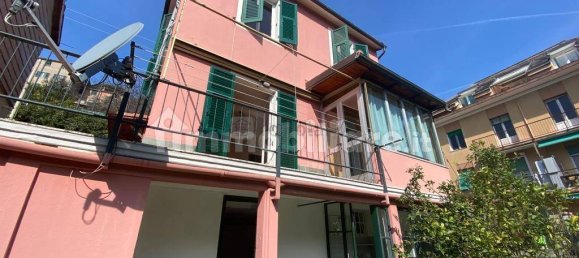 3 غرف نوم فيلا في Genoa, Italy رقم 35817 21