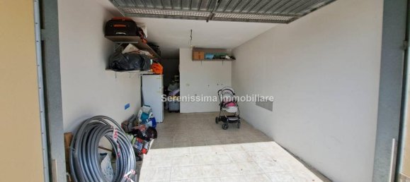 3 rooms Apartment in Vallefoglia, Italy No. 123914 5