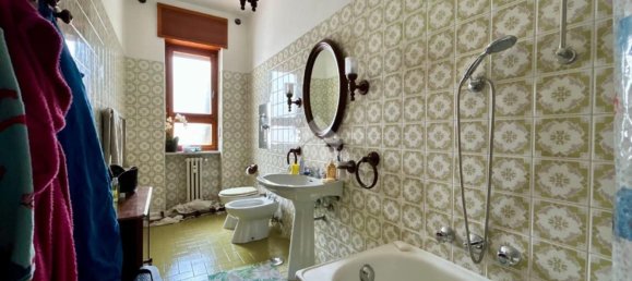 5 rooms Apartment in Asti, Italy No. 258959 26