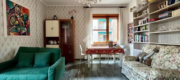 5 rooms Apartment in Asti, Italy No. 258959 4