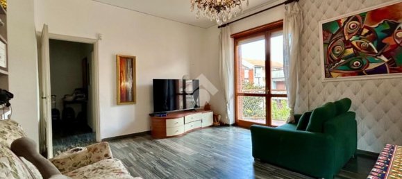 5 rooms Apartment in Asti, Italy No. 258959 2