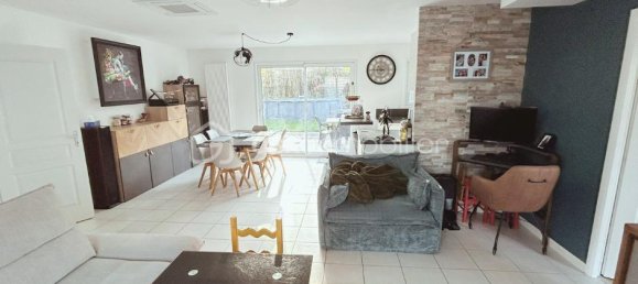 3 bedrooms House in Cheille, France No. 46266 11