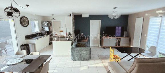 3 bedrooms House in Cheille, France No. 46266 29