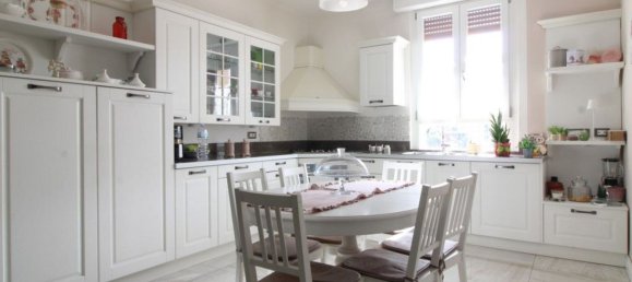 5 bedrooms Apartment in Casalecchio di Reno, Italy No. 351295 6