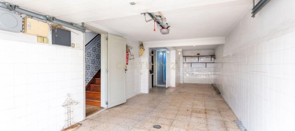 5 bedrooms House in Lisbon, Portugal No. 128986 18