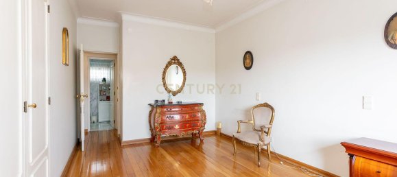 5 bedrooms House in Lisbon, Portugal No. 128986 33