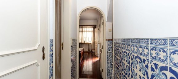 5 bedrooms House in Lisbon, Portugal No. 128986 16