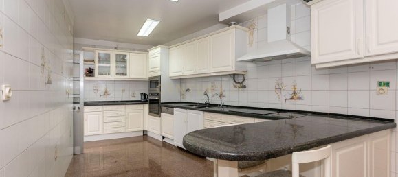 5 bedrooms House in Lisbon, Portugal No. 128986 13