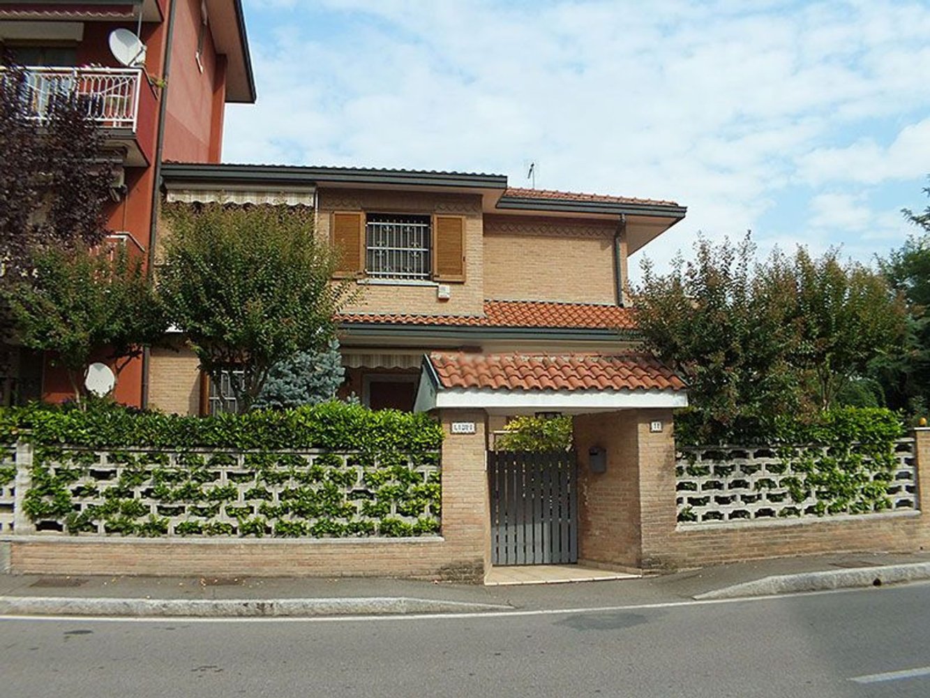 5 غرف نوم فيلا في Milan, Italy رقم 393454