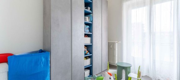 Apartamento de 3 dormitorios en Corsico, Italy No. 360551 14