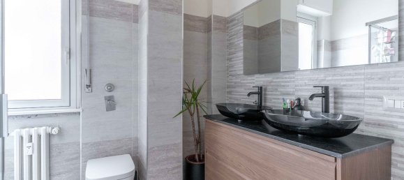 Apartamento de 3 dormitorios en Corsico, Italy No. 360551 18