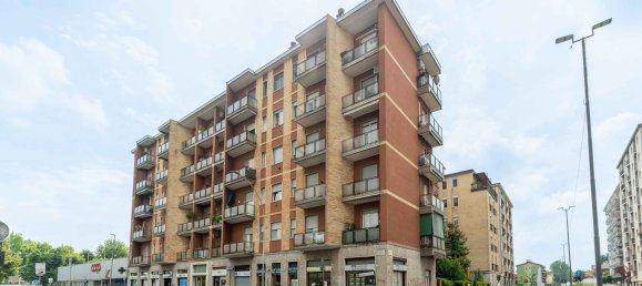 Apartamento de 3 dormitorios en Corsico, Italy No. 360551 6