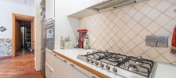 Квартира с 2 спальнями в Рим, Италия № 325121 11