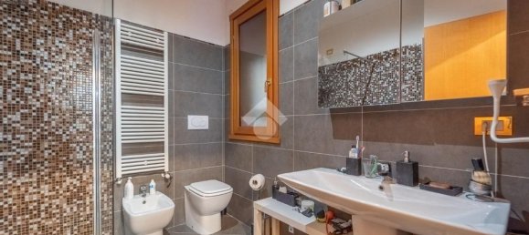 Квартира с 2 спальнями в Рим, Италия № 325121 12