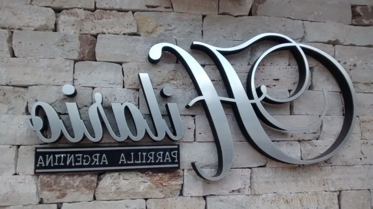 196m² Commercial property in General San Martin, Argentina No. 22257