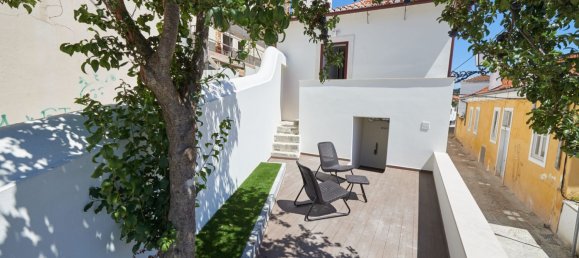 348m² Building in Leiria, Portugal No. 132002 18