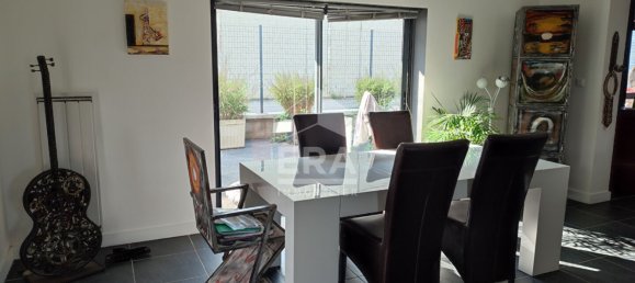 7-salle Bureau à Laon, France No. 251112 11