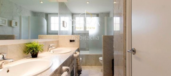6 bedrooms Townhouse in Esplugues de Llobregat, Spain No. 28937 33