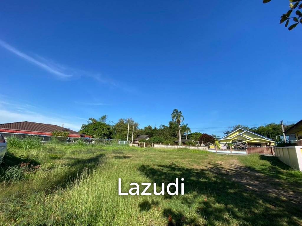 744m² Commercial property in Bang Sare, Thailand No. 15504