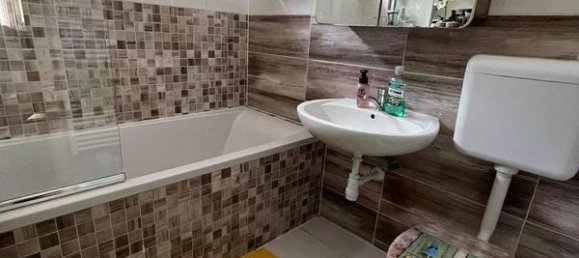 4-salle Appartement à St. Polten, Austria No. 156788 6