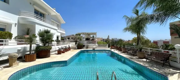 6 bedrooms Villa in Limassol, Cyprus No. 4441 20