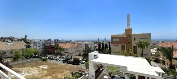 6 bedrooms Villa in Limassol, Cyprus No. 4441 10