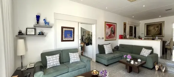 6 bedrooms Villa in Limassol, Cyprus No. 4441 15