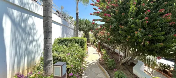 6 bedrooms Villa in Limassol, Cyprus No. 4441 19