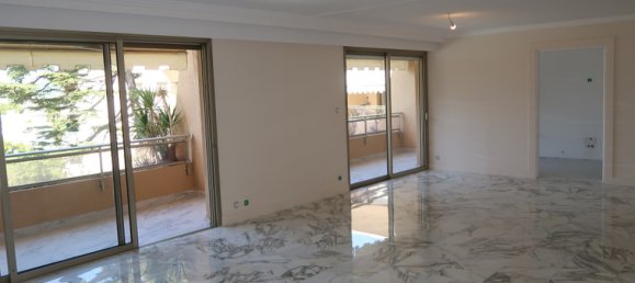 Квартира с 4 комнатами в Ницца, Франция № 339454 4