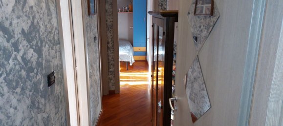 Квартира с 4 комнатами в Турин, Италия № 11364 15