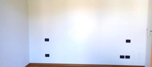 Квартира с 4 комнатами в Вилла д’Альме, Италия № 2899 12