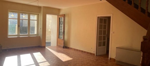 Casa de 3 dormitorios en Bonny-sur-Loire, France No. 327721 6