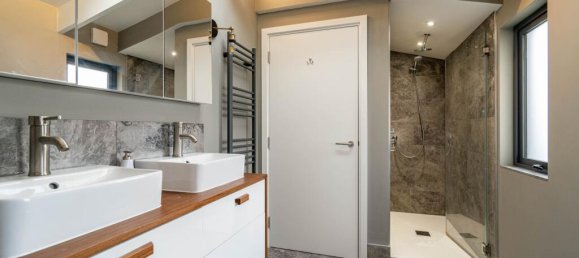 5 bedrooms House in London, United Kingdom No. 4565 8