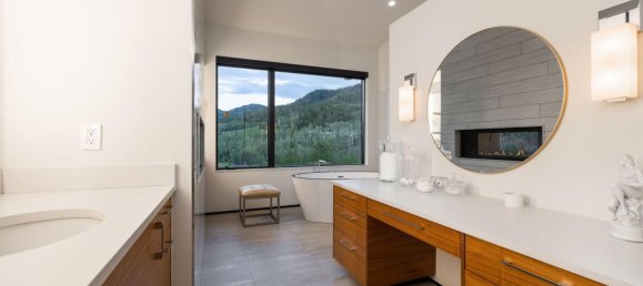 Propiedad comercial de 4 dormitorios en Edwards, USA No. 77 19