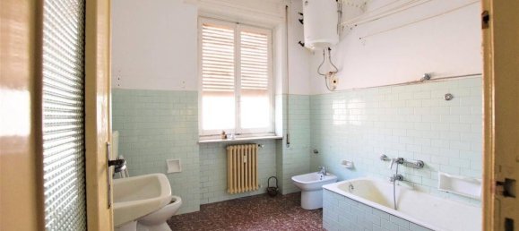 2 Schlafzimmer Wohnung in Novi Ligure, Italy, Nr. 258341 3