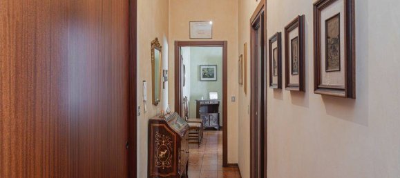 1 bedroom Apartment in Muggiò, Italy No. 378885 3