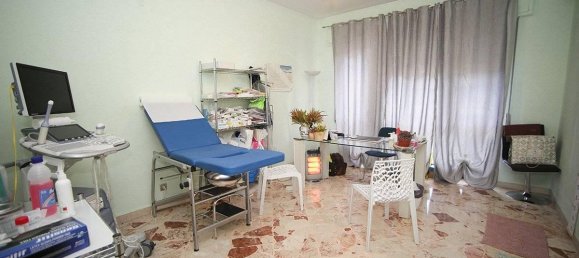 5-Zimmer Wohnung in Palermo, Italy, Nr. 34882 11