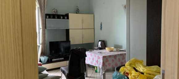 3غرفة شقة في Solaro, Italy رقم 61030 11