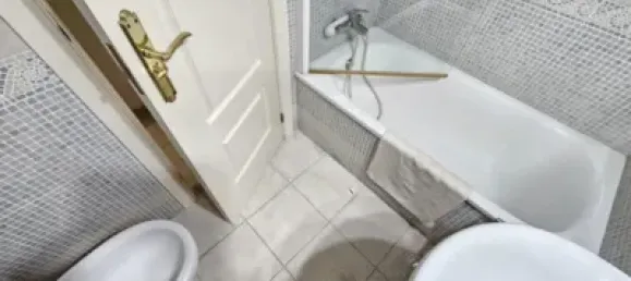 Apartamento de 3 dormitorios en Córdoba, Spain No. 85087 17