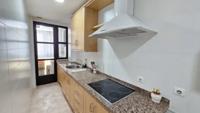 Apartamento de 3 dormitorios en Córdoba, Spain No. 85087