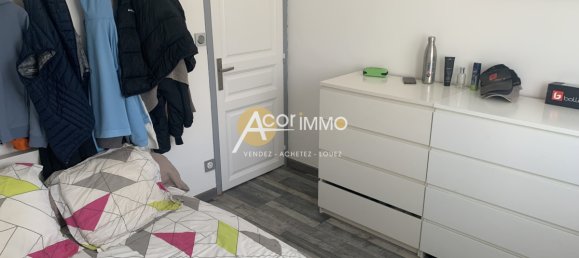 4-salle Appartement à Toulon, France No. 339489 4