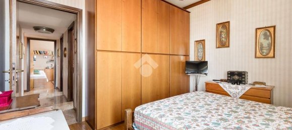 2 bedrooms Apartment in Milan, Italy No. 354250 14