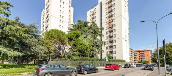 2 bedrooms Apartment in Milan, Italy No. 354250 9