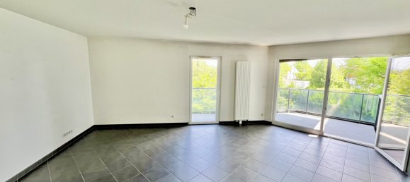 Квартира с 2 спальнями в Эжанен, Франция № 58328 3