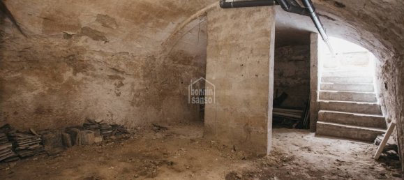 4 Schlafzimmer Stadthaus in Mahon, Spain, Nr. 12684 13